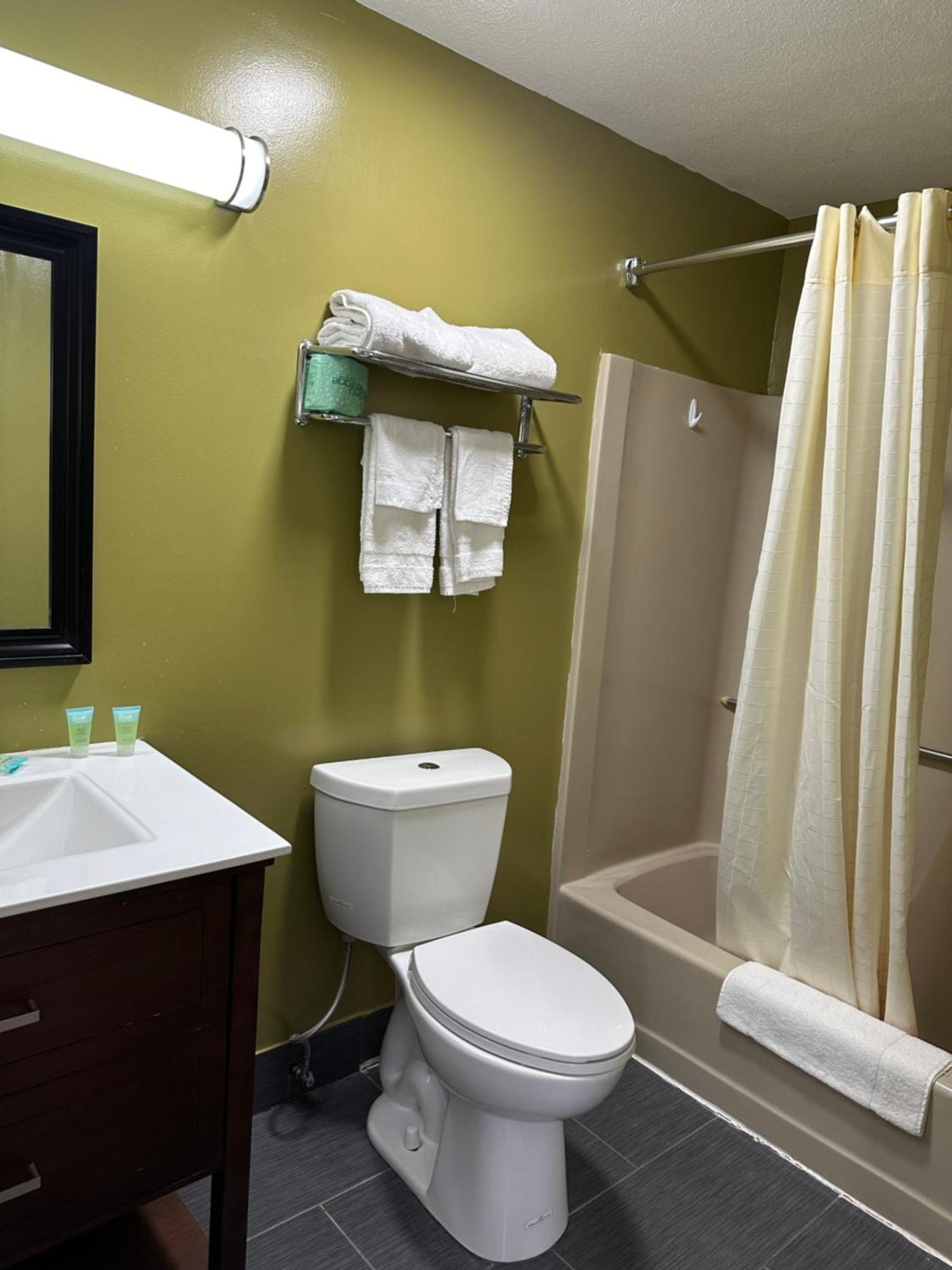 Wickford Motor Inn North Kingstown Bagian luar foto